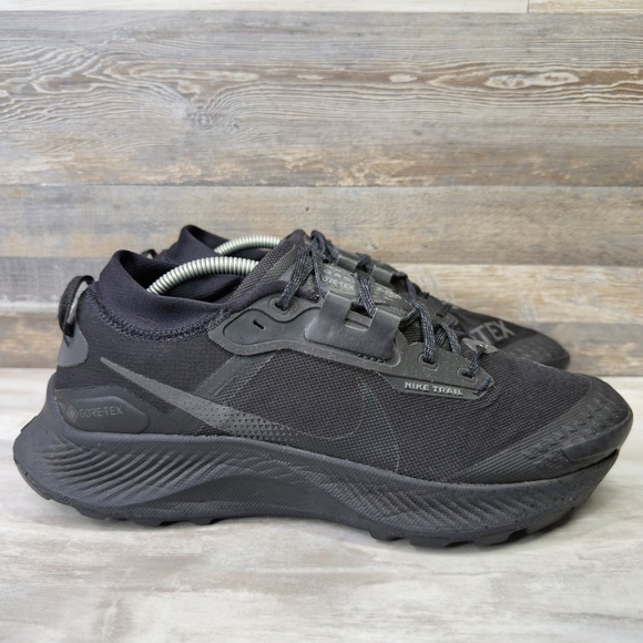 Nike Other - Nike Pegasus Trail 3 GTX Mens Size 11 Running Shoes Black Dark Smoke DC8793-001